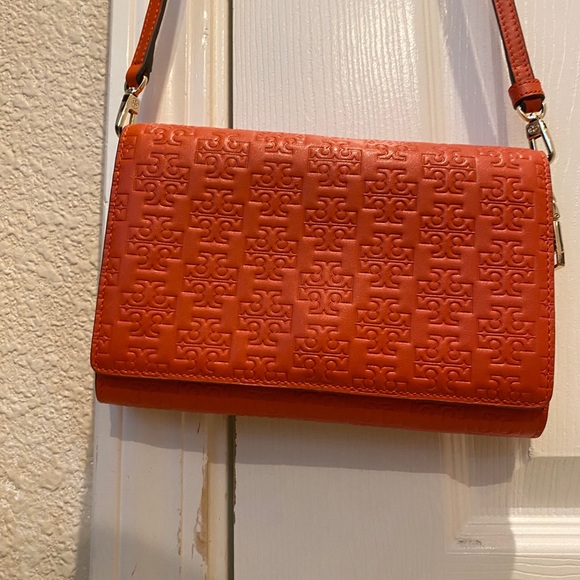 Tory Burch Handbags - Tory Burch orange leather cross body wallet